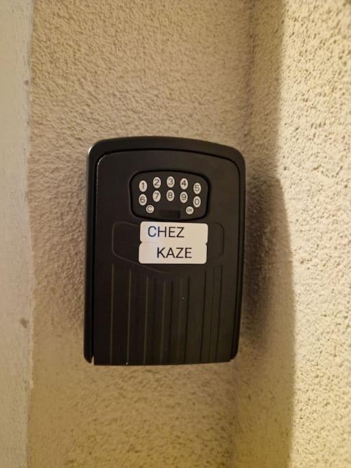 Logement Atypique & Parking Gratuit Жекс Экстерьер фото